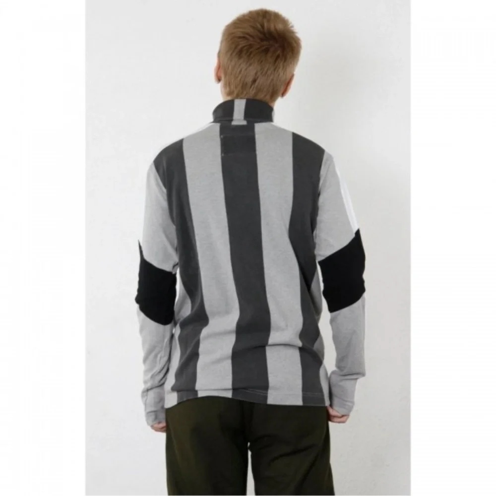 Han Kjobenhavn team neck stripe shirt size small